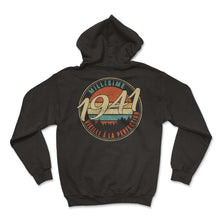 Load image into Gallery viewer, Millésime 1941 Vieilli À La Perfection Humour T Shirt copy - Hoodie - Black