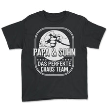 Load image into Gallery viewer, Vater und Sohn passendes Shirt, das perfekte Chaos-Team-T-Shirt, - Youth Tee - Black