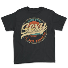 Load image into Gallery viewer, Désolé D'être Sexy Je Suis Armenien Humour T Shirt copy - Youth Tee - Black