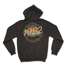 Load image into Gallery viewer, Millésime 1982 Vieilli À La Perfection Humour T Shirt copy - Hoodie - Black
